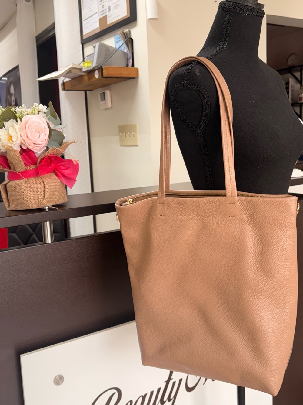 Cuyana Pebbled Leather Tan Tote